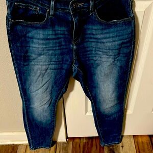 Levi Strauss Curvy Skinny Jeans